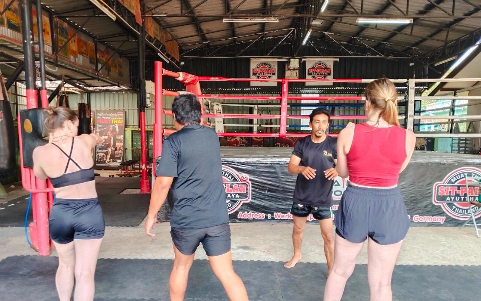 Ayutthaya Muay Thai Boxing Beginner Class Image 2
