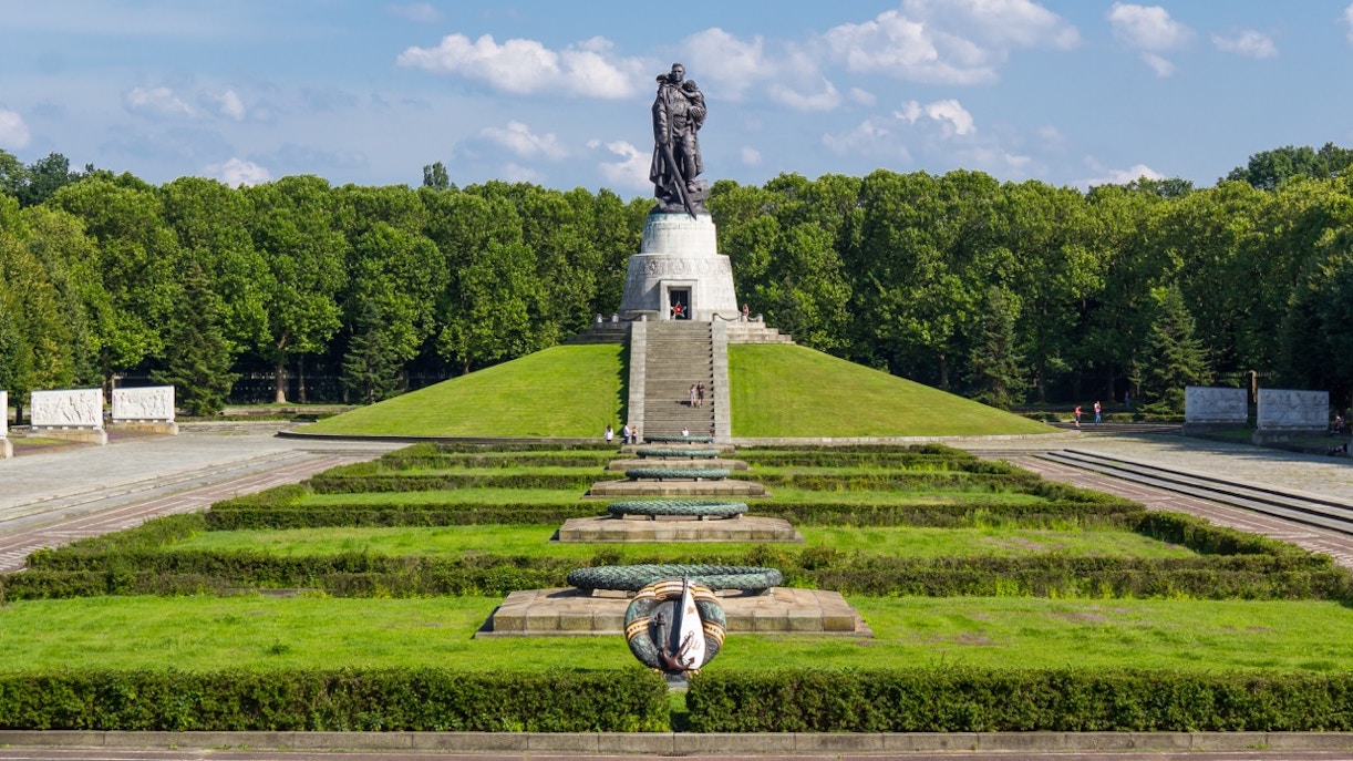 River Spree Boat Tour - Treptower Park
