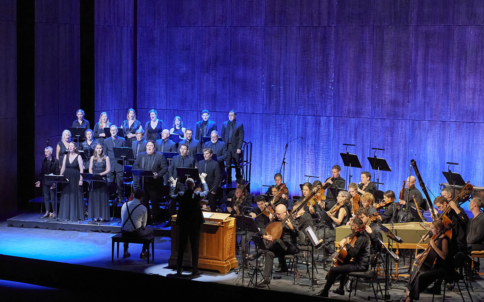 https://cdn-imgix.headout.com/media/images/bc9952332913cbce5d04cc5bcb384241-12128-sydney-opera-performance-tickets-at-the-sydney-opera-house-02.jpg