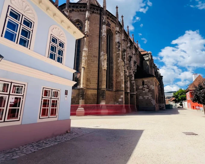 Brașov Guided Walking Tour with Local Stories