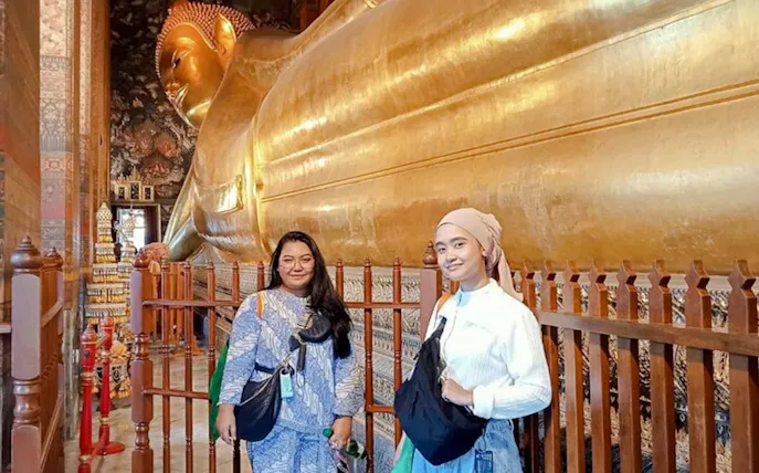 liten gruppetur med guidet tur til wat pho og wat arun i bangkok-1
