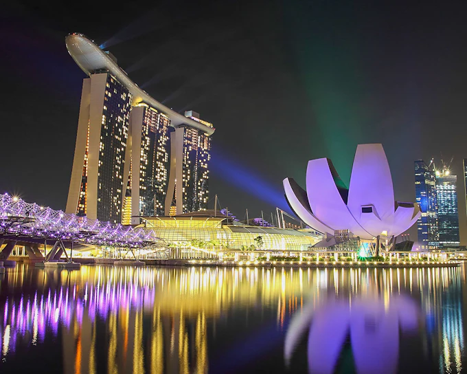 2-Hour Guided Night Bike Tour of Marina Bay (Product 21050)