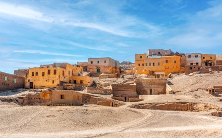 From Luxor: Full-Day All-Inclusive Tour to Luxor West and East Banks with Lunch