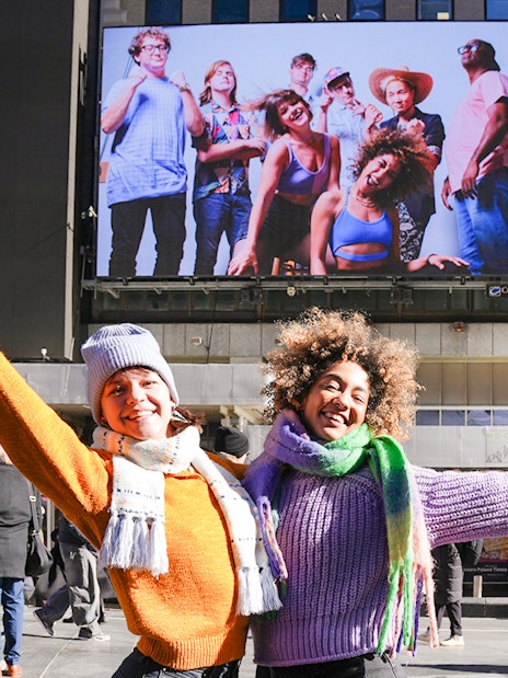 você será destaque em um outdoor da times square por 24 horas em nova york-8