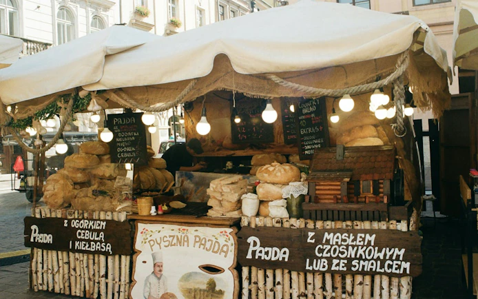 Krakow Old Town Guided Food Tour with Polish Specialties and Vodka Tastings