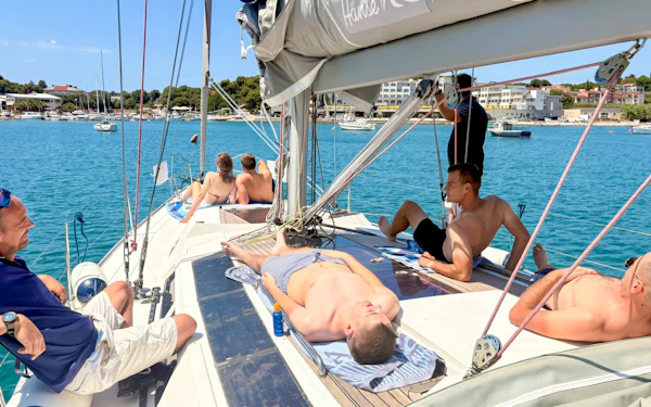 From Pula: Private Sailing Cruise to Brijuni Islands with Snorkeling and Cliff Jumping
