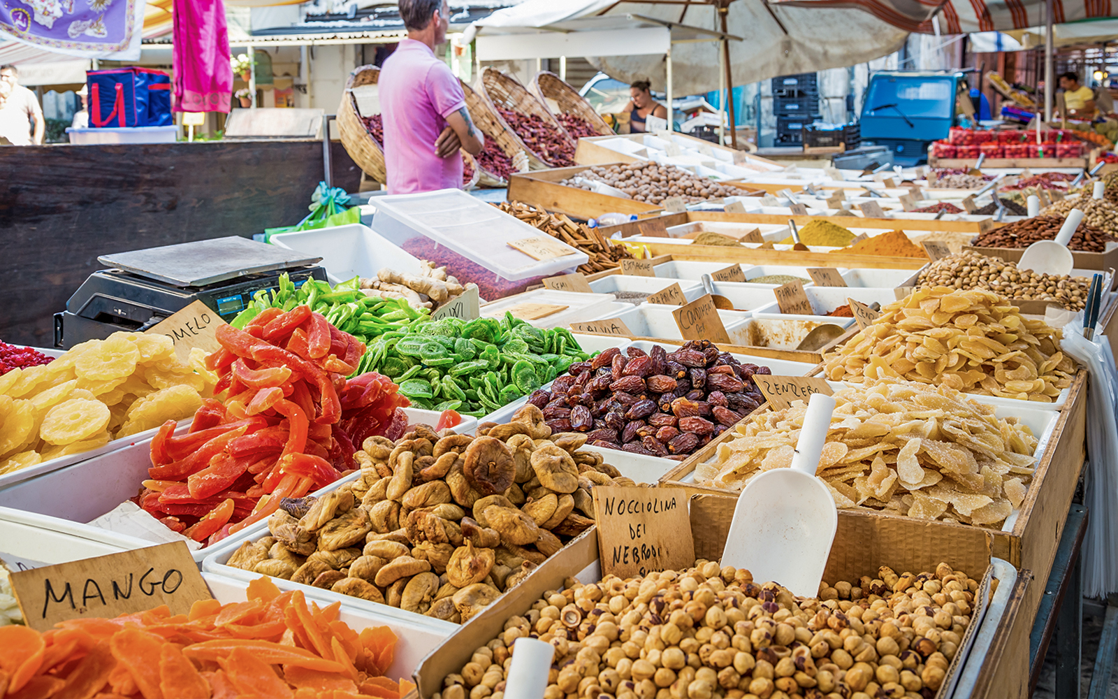 Mercado callejero del tour gastronomico Siracusa