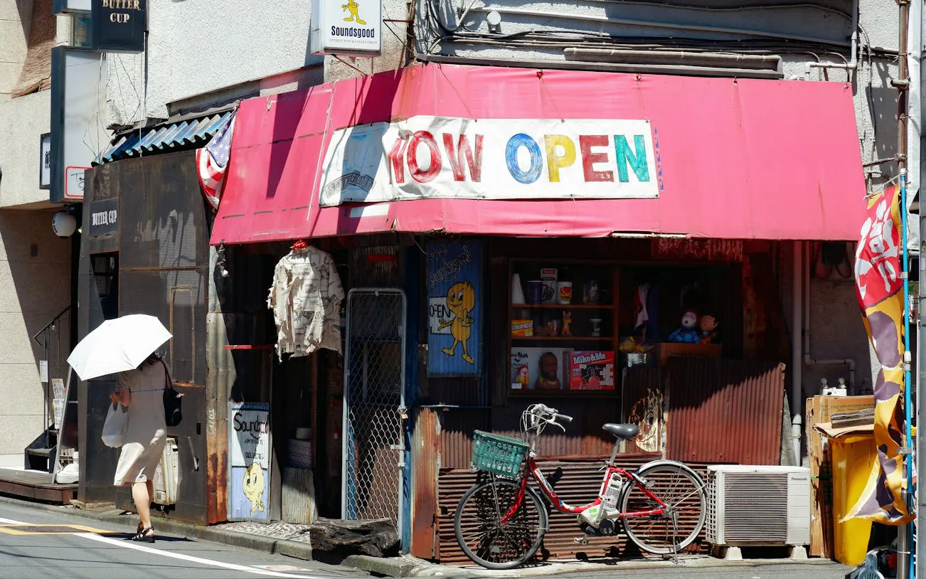 Tokyo Shimokitazawa Vintage and Subculture Walking Tour with Local Guide and Photo Stops