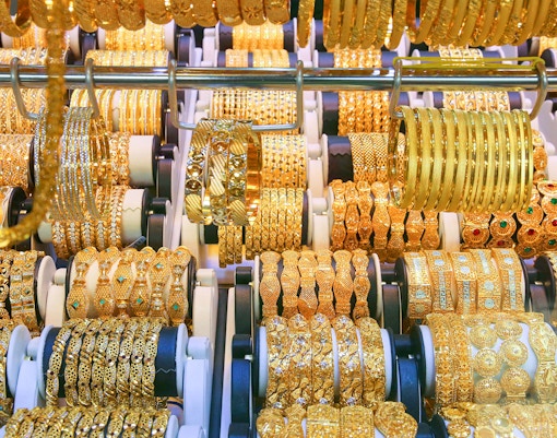 Global Souk (Main Boulevard):