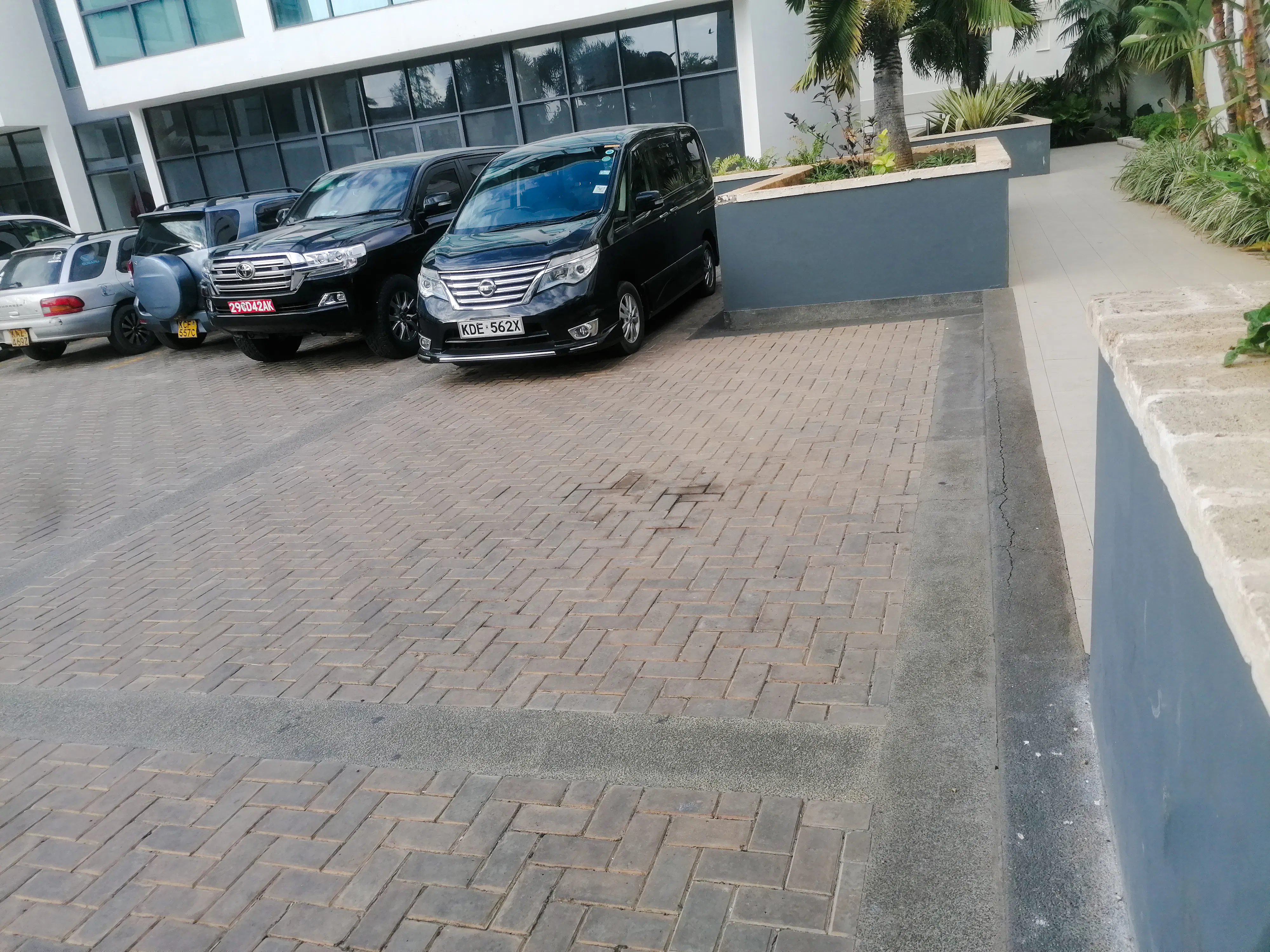 transfer privat de la aeroportul din nairobi către hotelurile din centrul orașului și din westlands-1