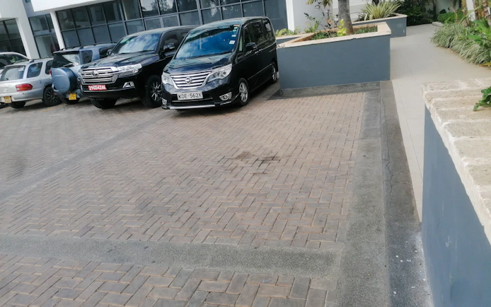 Nairobi Airport Private Transfer to CBD and Westlands Hotels