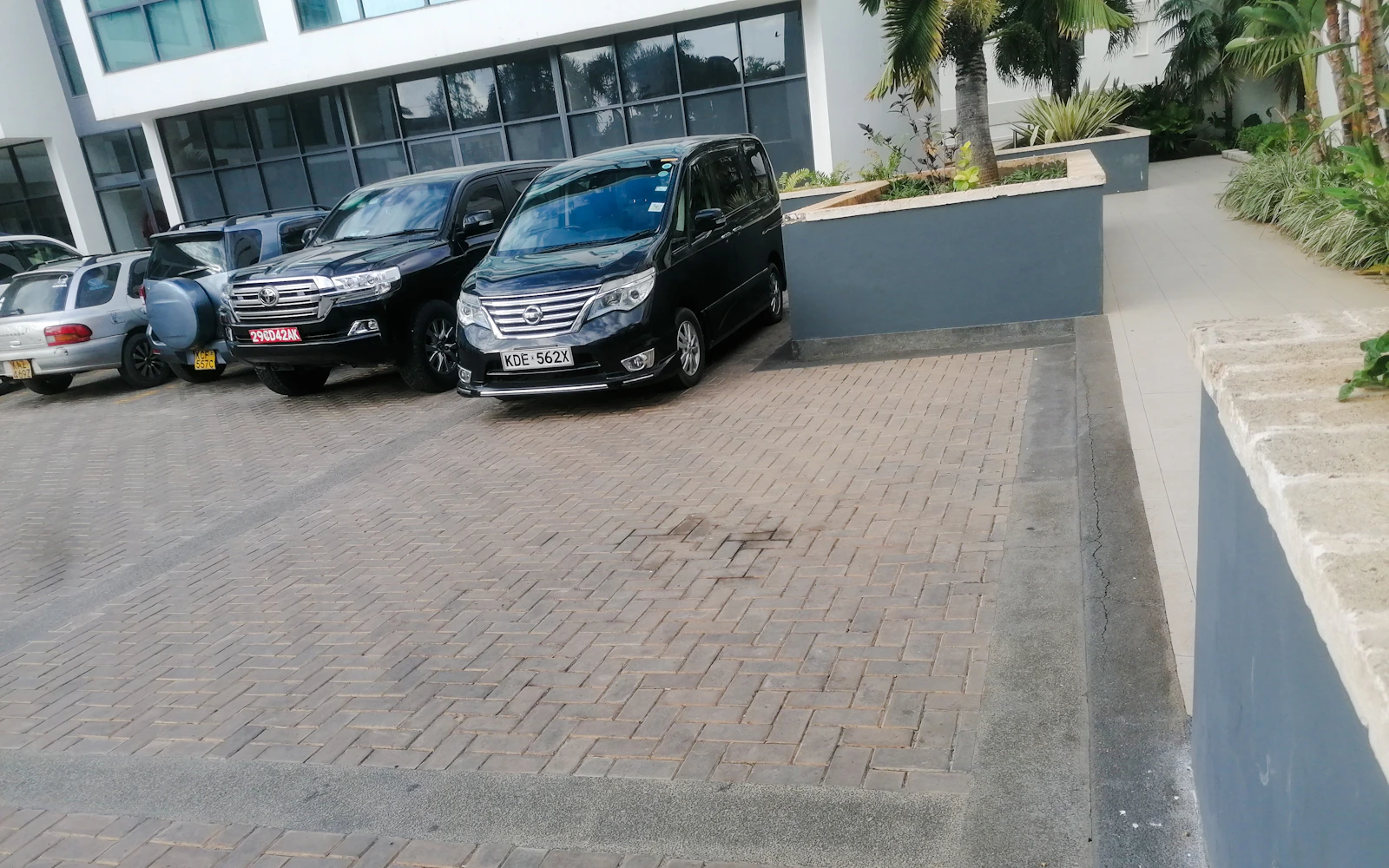 Nairobi Airport Private Transfer to CBD and Westlands Hotels