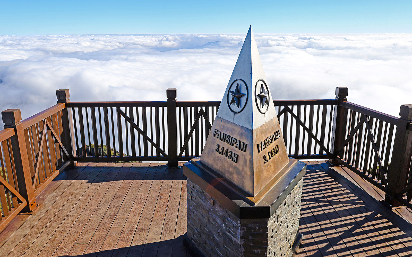 Fansipan peak monument above clouds, Sa Pa, Lao Cai, Vietnam.