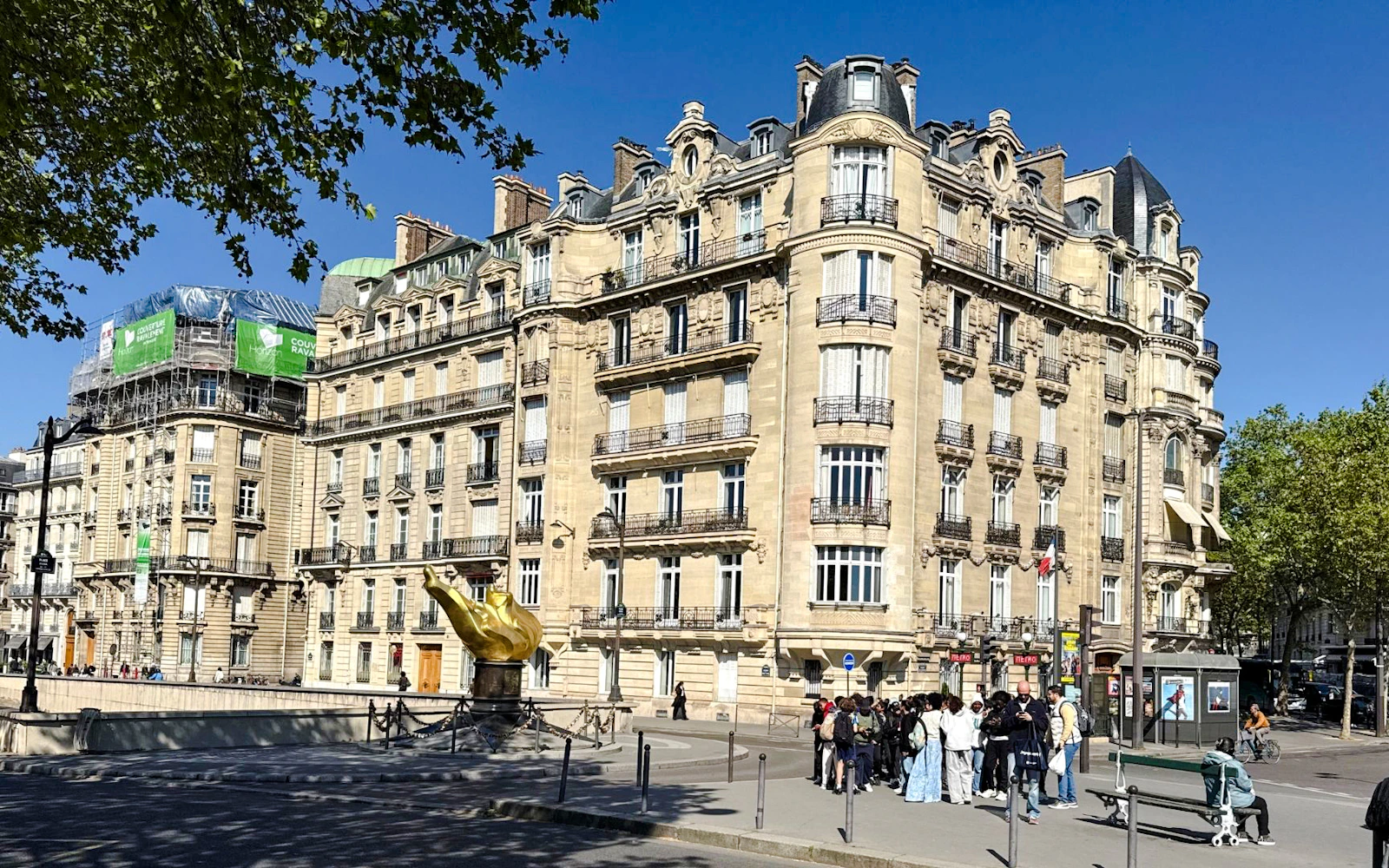 Paris Private Chauffeur-Driven City Tour with Photo Stops Image 10