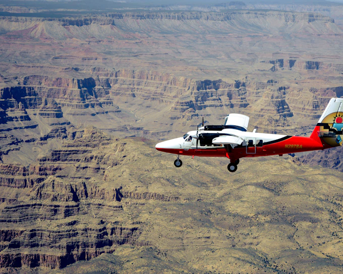 From Las Vegas: Day Trip to Grand Canyon National Park via Airplane Plus Guided Hummer Tour