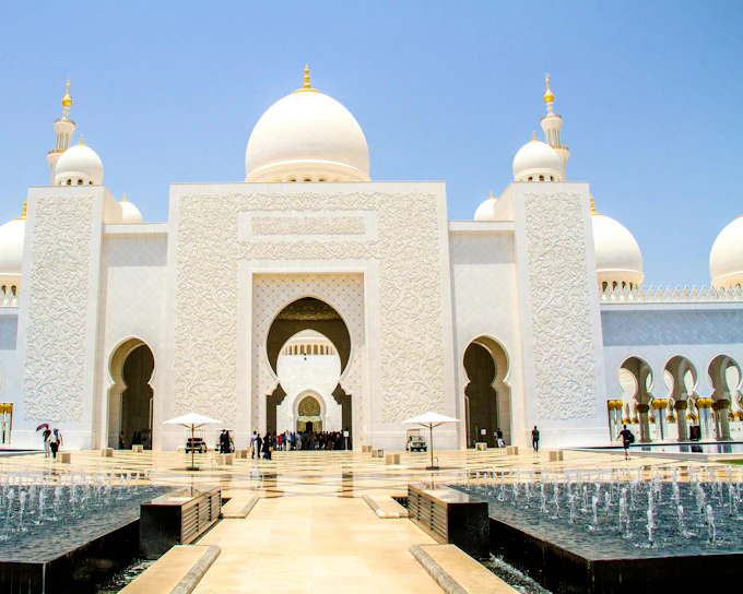 Abu Dhabi City Tour with Sheikh Zayed Grand Mosque