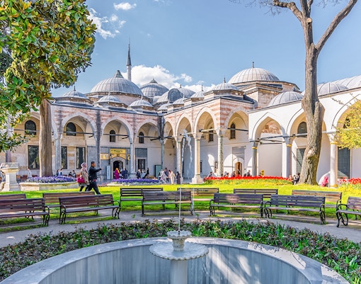 Topkapi Palace courtyard with historic architecture in Istanbul, Turkey.
