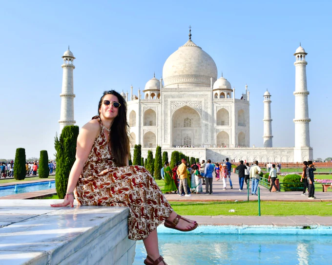 From Delhi: Private Taj Mahal and Agra Fort Tour with 5-Star Hotel Lunch and Tickets (Product 56877)