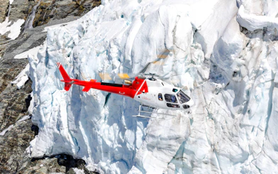 Queenstown Helicopter Flight to Mount Aspiring National Park & Earnslaw Burn with Glacier Landing