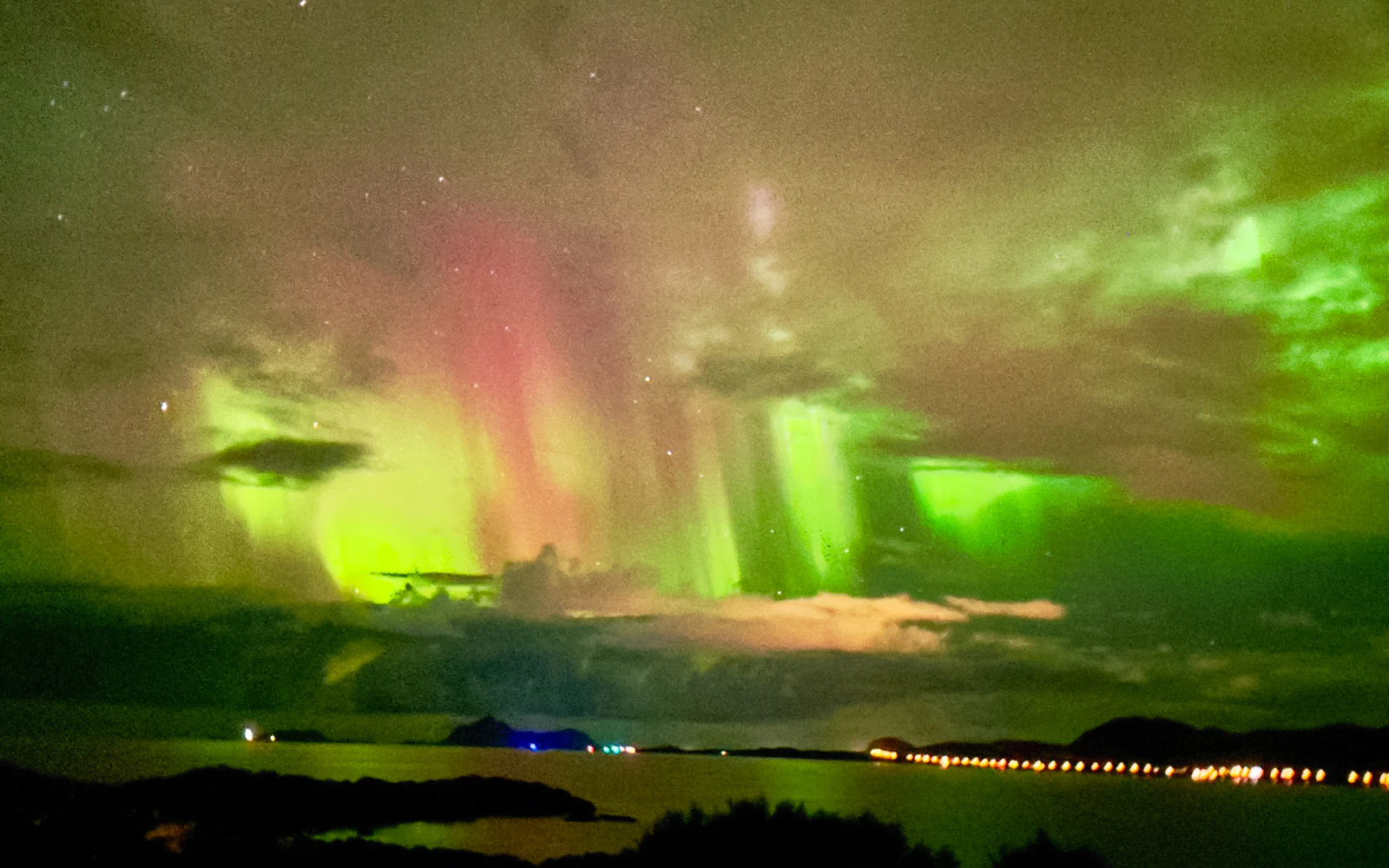 7-Day Finland Northern Lights Tour: Helsinki & Lapland With Santa Claus Village