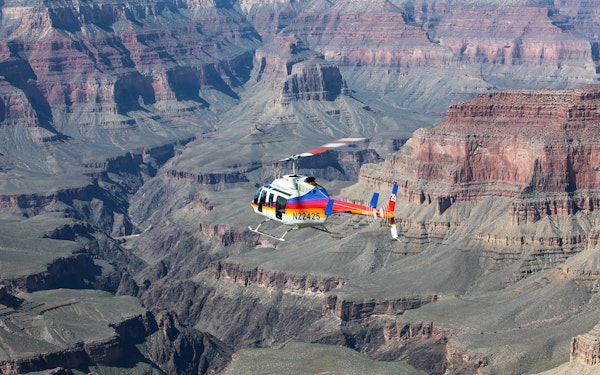 25/45-min Grand Canyon National Park Helicopter/Airplane & Hummer Tour