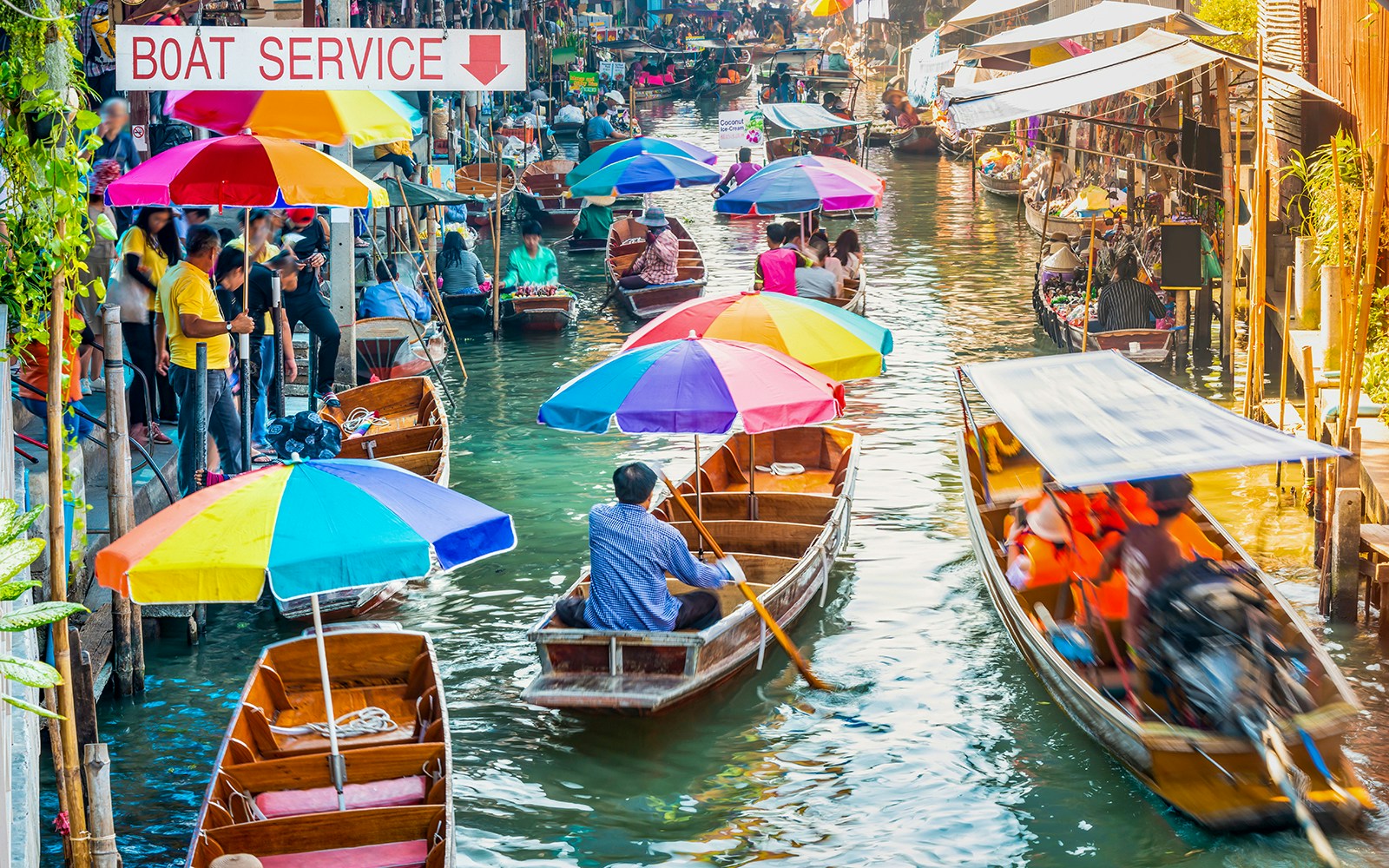 Boats in Damnoen Saduak Floating Market