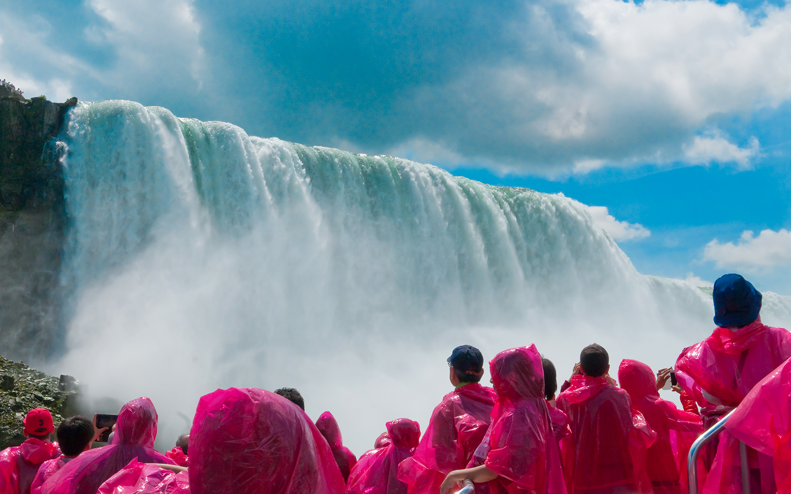 Niagara Falls Travel Guide