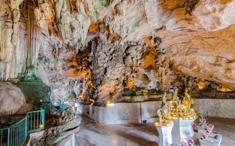 from kuala lumpur: private ipoh heritage & kek lok tong cave temple day trip-4