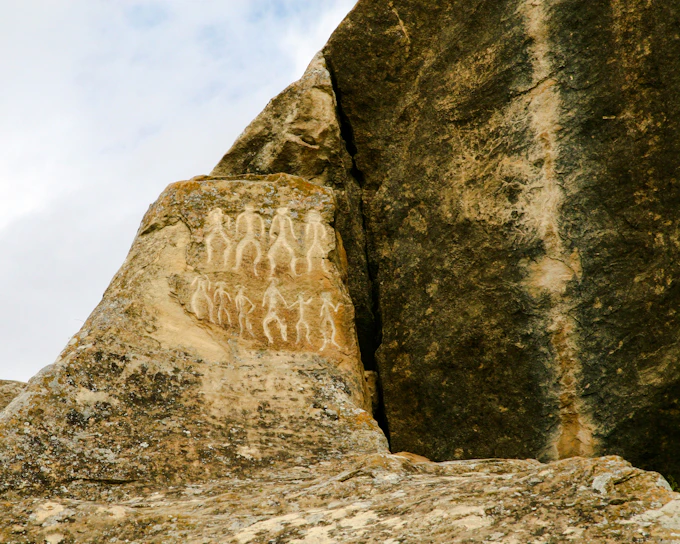 From Baku: Gobustan and Absheron Shared Day Trip Without Tickets (Product 56420)