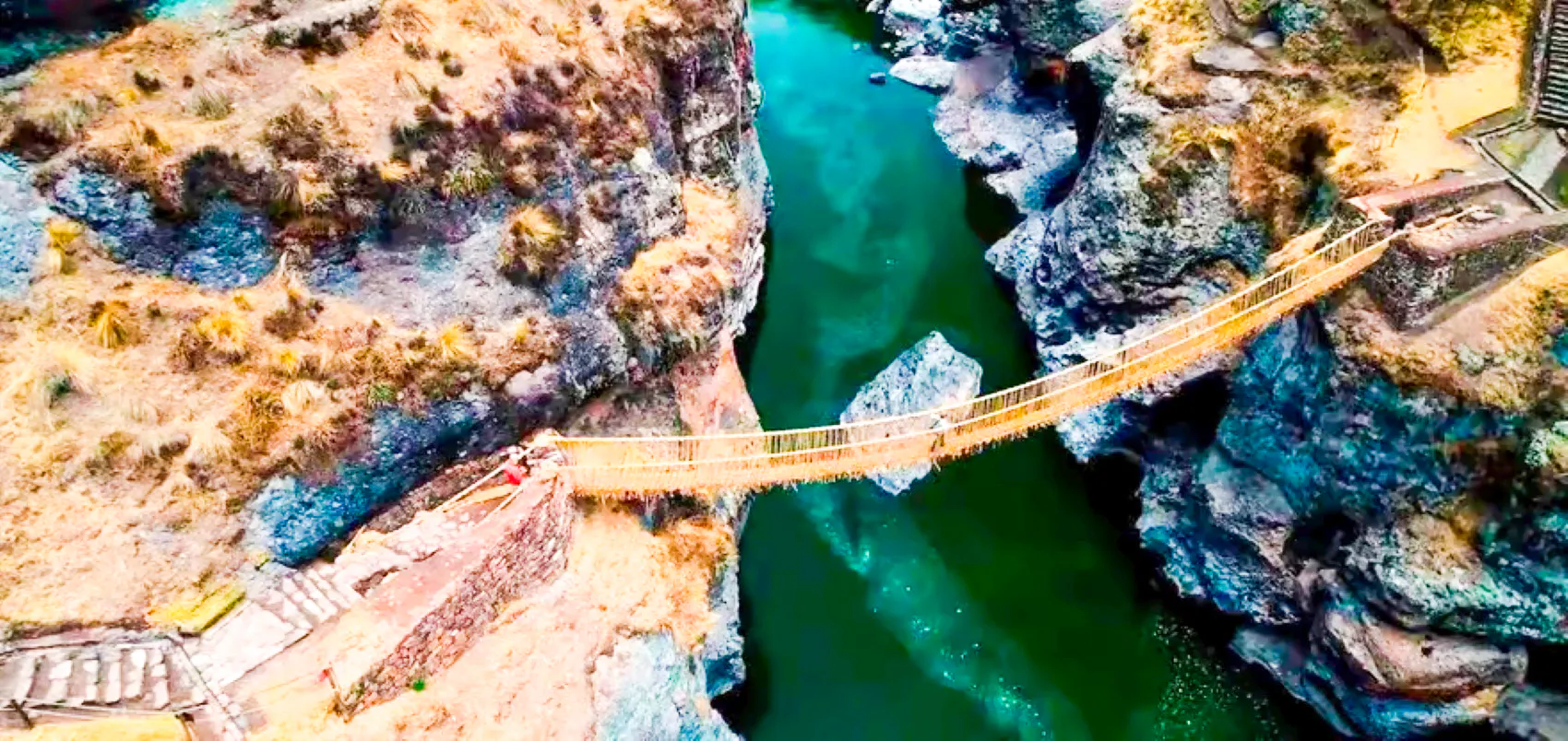 {
  "experiencename": "from cusco: q’eswachaka inca rope bridge & 4 lagoons tour"
}-9
