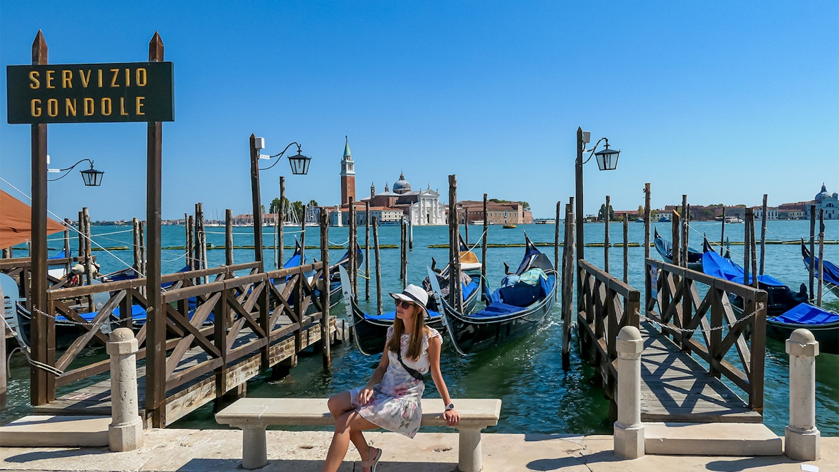 Venice gondola ride