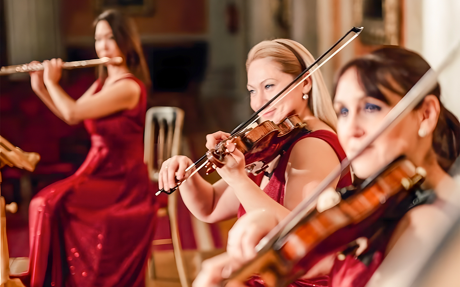 Saint Chapelle Residence Orchestra performing classical music at Saint Chapelle concert hall.