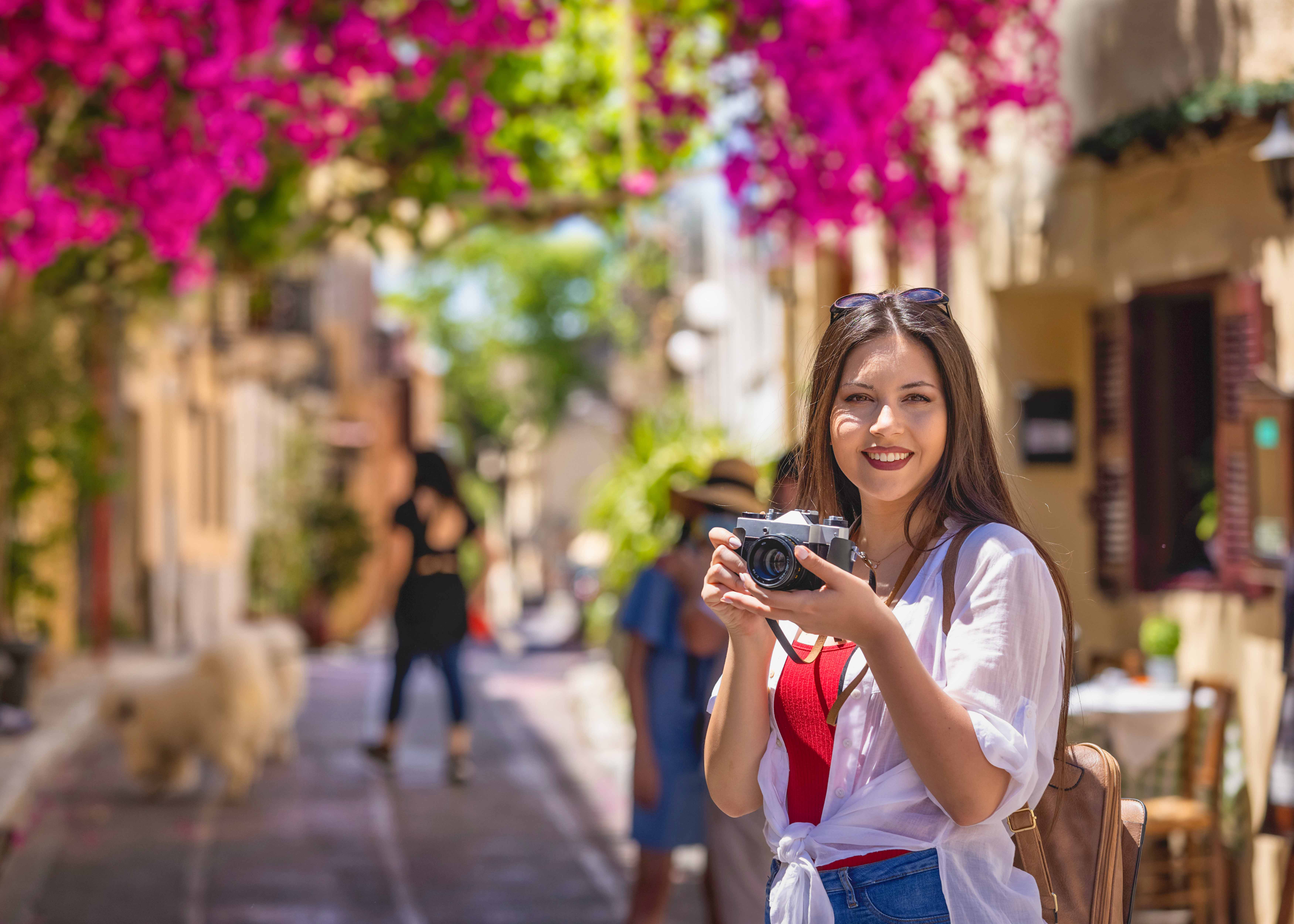 Walk to Acropolis in Athens