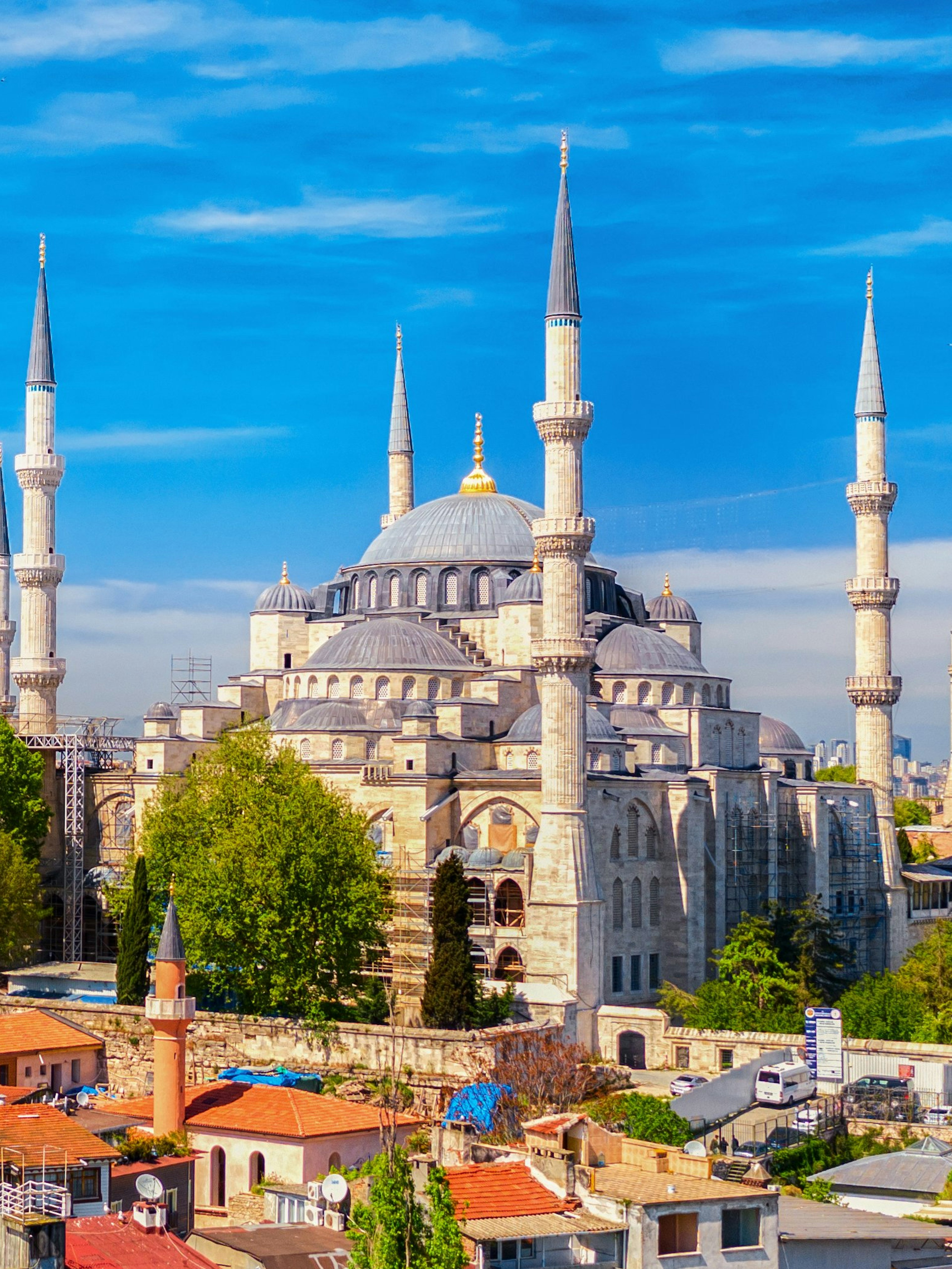Aerial view of the Blue Mosque and surrounding area in Istanbul.