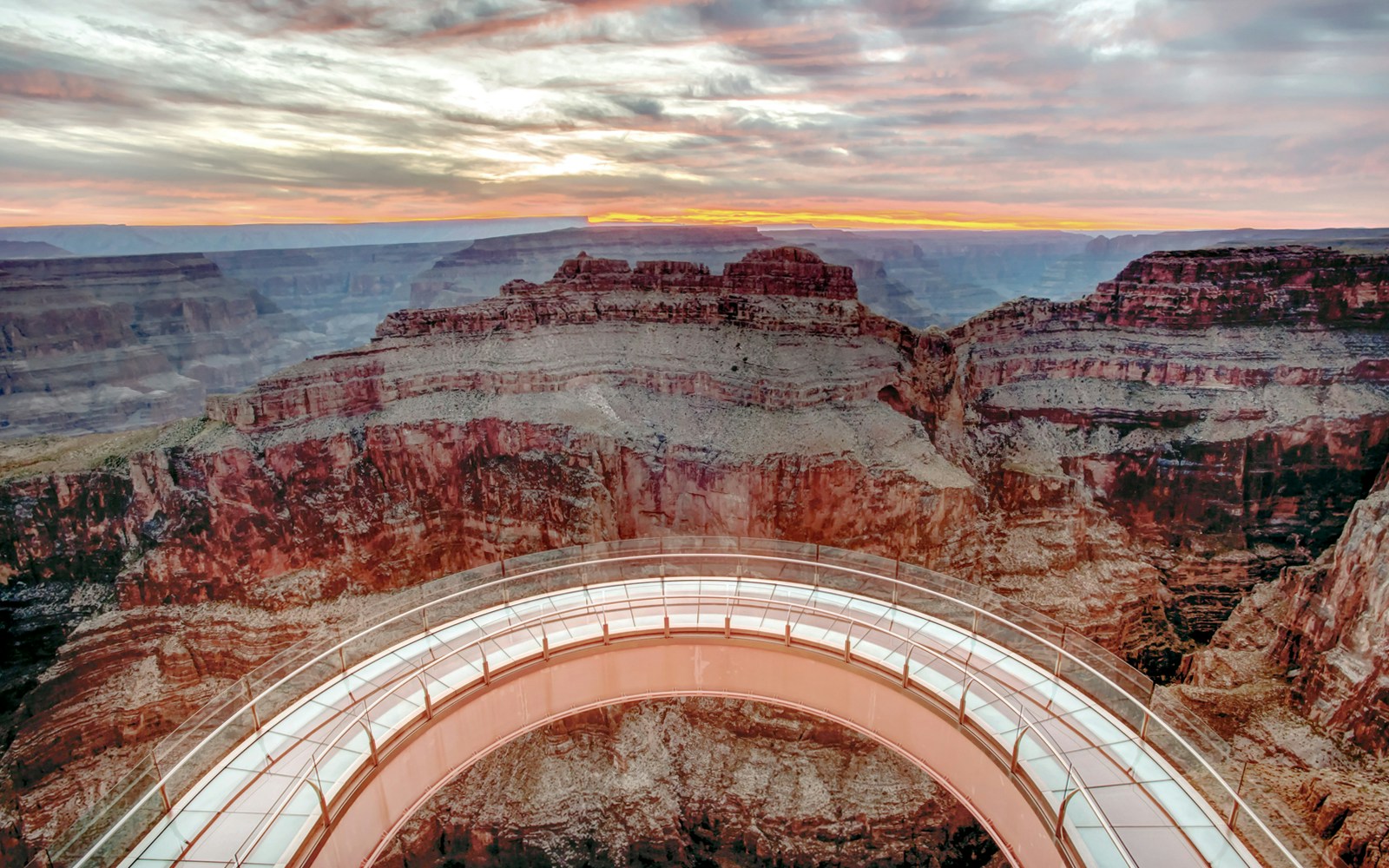 Grand Canyon West view with Hoover Dam, seen from a Las Vegas tour bus.