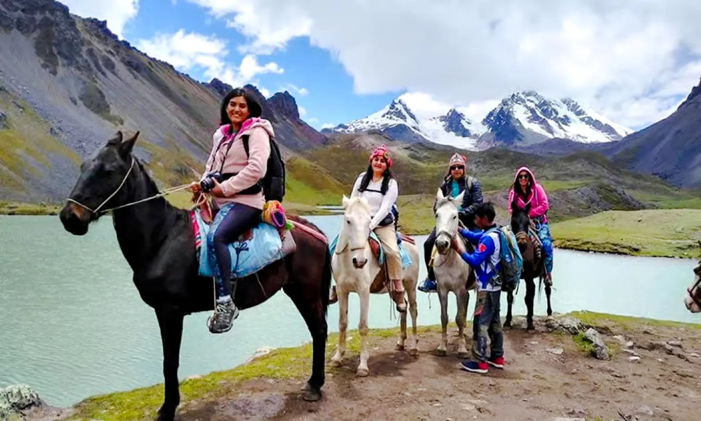 fra cusco: heldagstur til de syv innsjøene i ausangate på hesteryggen, med frokost og lunsj.-6