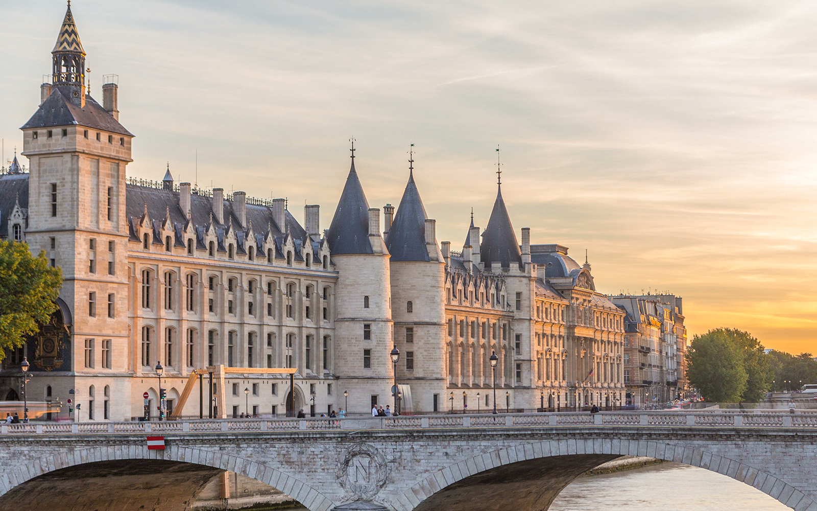 Conciergerie on Notre Dame’s Island at sunset, Paris.