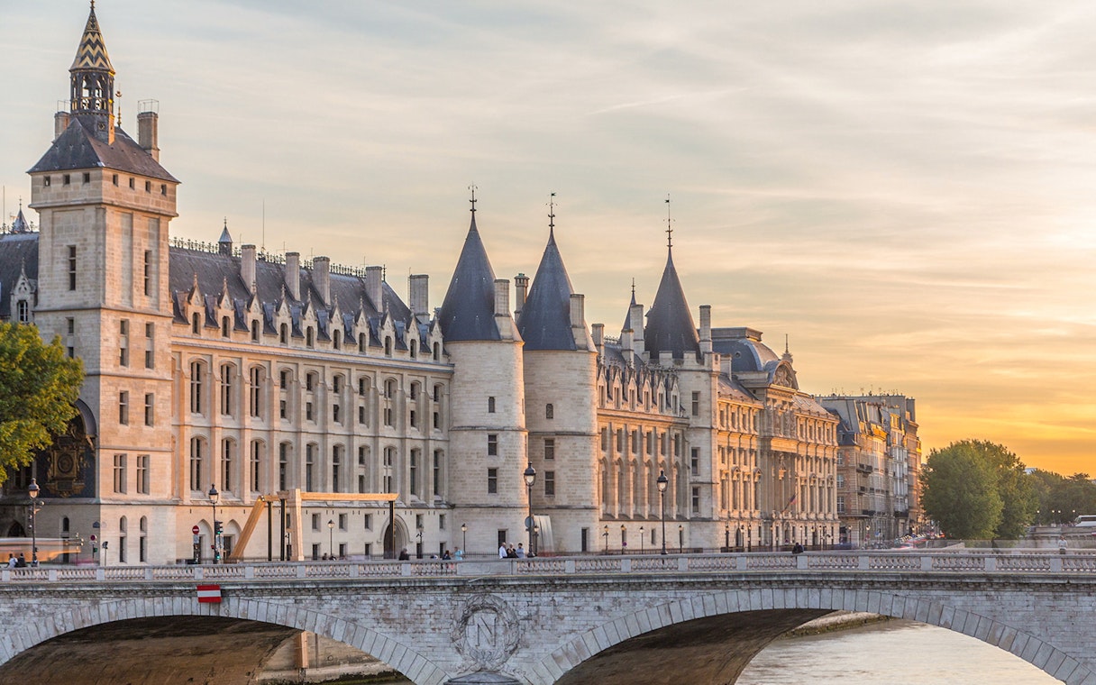 Conciergerie on Notre Dame’s Island at sunset, Paris.