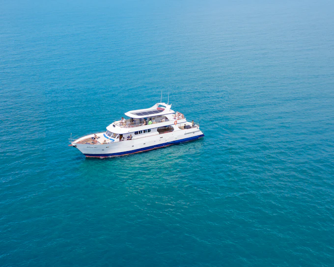 From Larnaca: Bay Cruise with Snorkeling