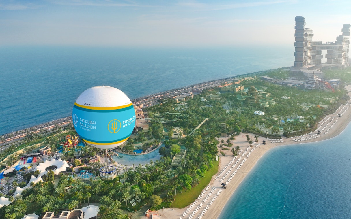 The Dubai Balloon at Atlantis with a view of the resort and coastline.