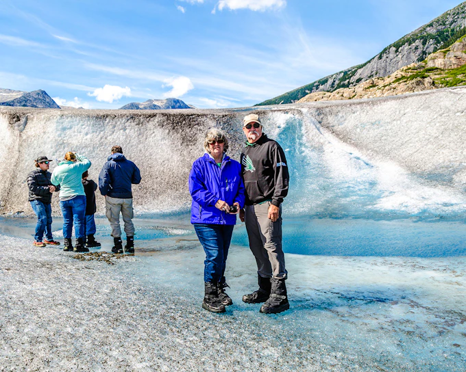 Juneau Helicopter Tour with Glacier Landing & Dog Sledding on Herbert Glacier