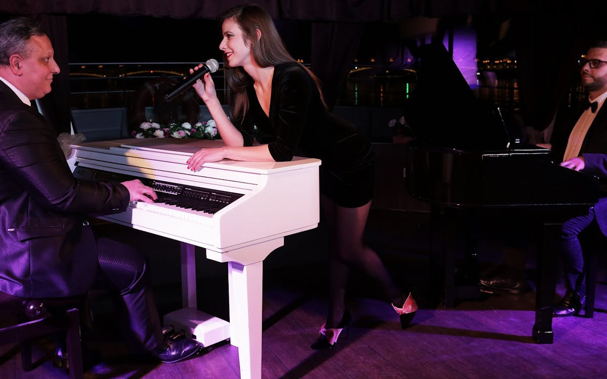 budapest: 3-course dinner cruise with piano battle show-2 budapest: 3-course dinner cruise with piano battle show-2
