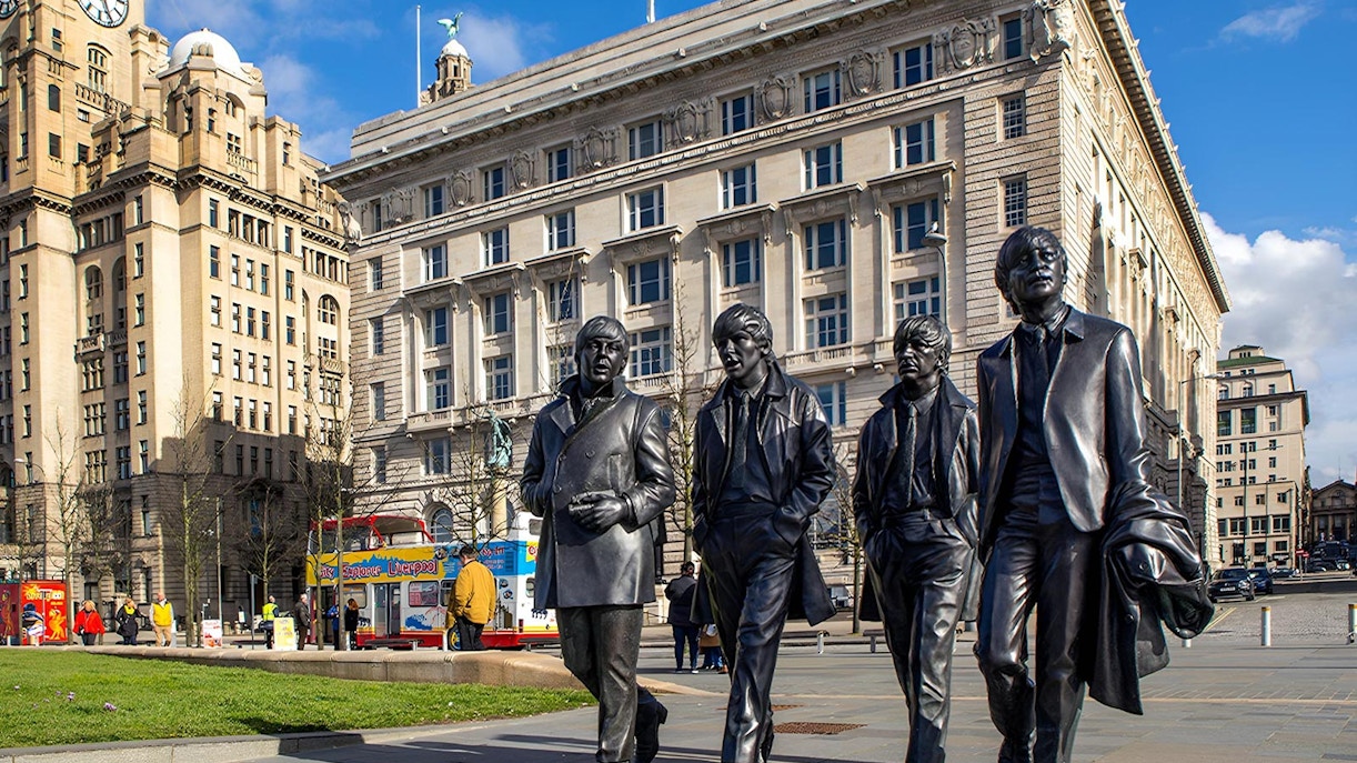 The beatles statue in liverpool