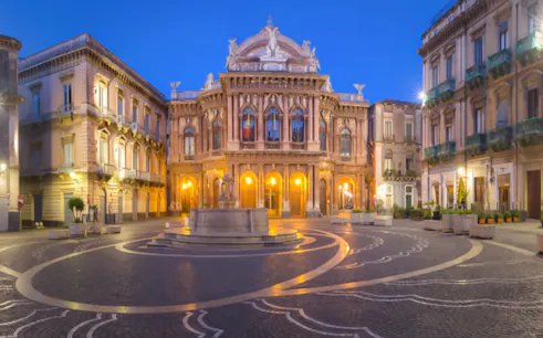 catania evening street food walking tour with fish market visit-1