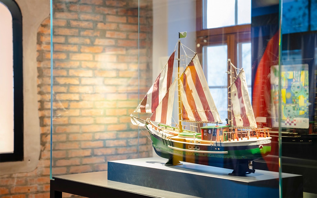 Model ship display at KUNST HAUS WIEN, Hundertwasser Museum exhibit.