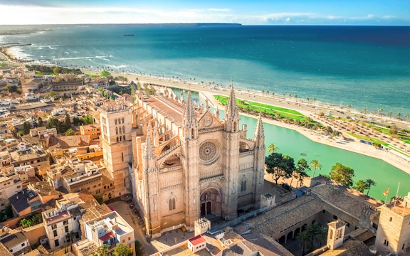 palma cathedral aieral view