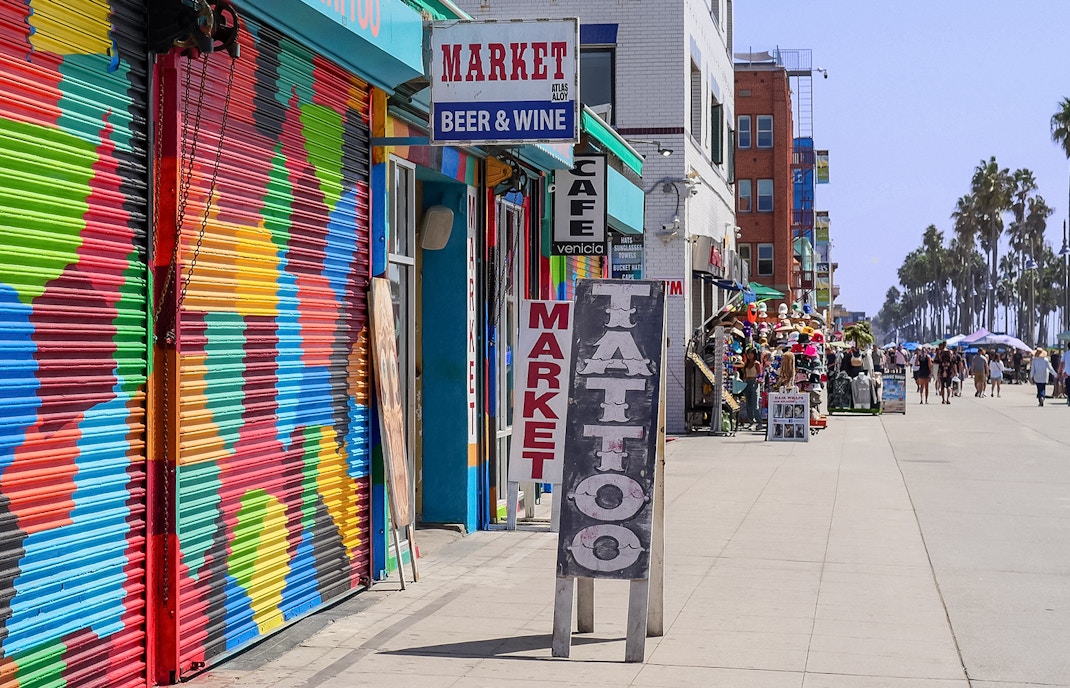 venice beach shops