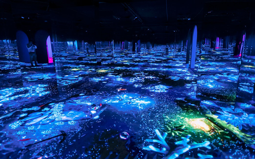 Immersive light display at Bubble Planet exhibit, Washington DC.