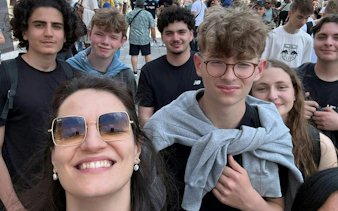 Group of tourists enjoying the Venice Holy Heist self-guided city exploration game.