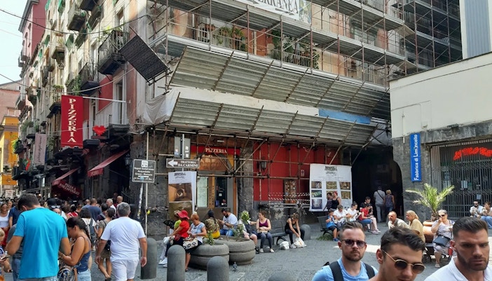 Piazza San Gaetano and accessible view to Napoli Sotteranea